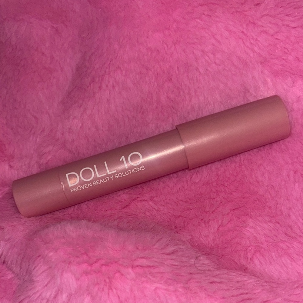 Doll 10 3-in-1 lip color stick